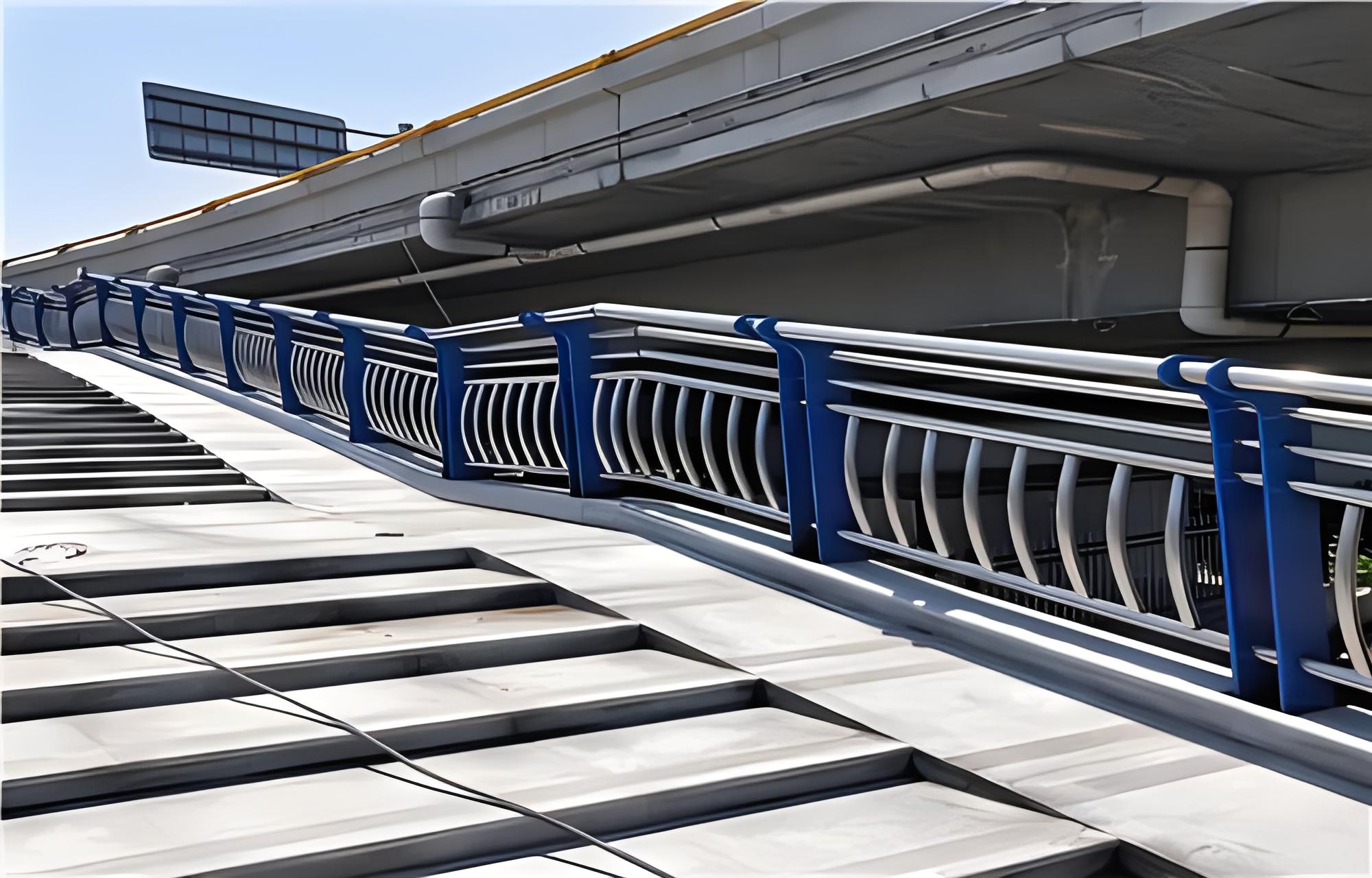 吕梁不锈钢桥梁护栏维护方案：确保安全，延长使用寿命